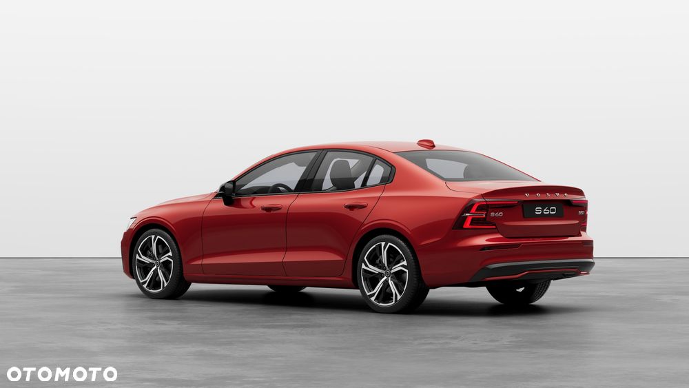 Volvo S60 B5 B AWD Plus Dark - 2