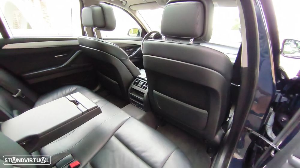 BMW 520 d Auto - 19
