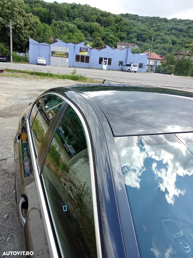 BMW Seria 5 520d Luxury Line - 12
