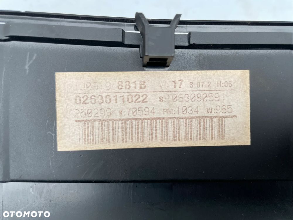 LICZNIK VW GOLF IV 2.0 AQY 1J0920881B - 3