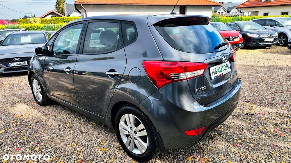 Hyundai ix20 1.6 Premium - 18