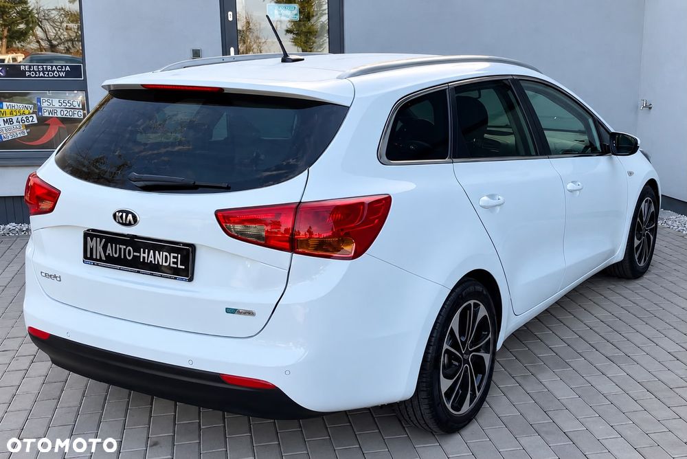 Kia Ceed - 6