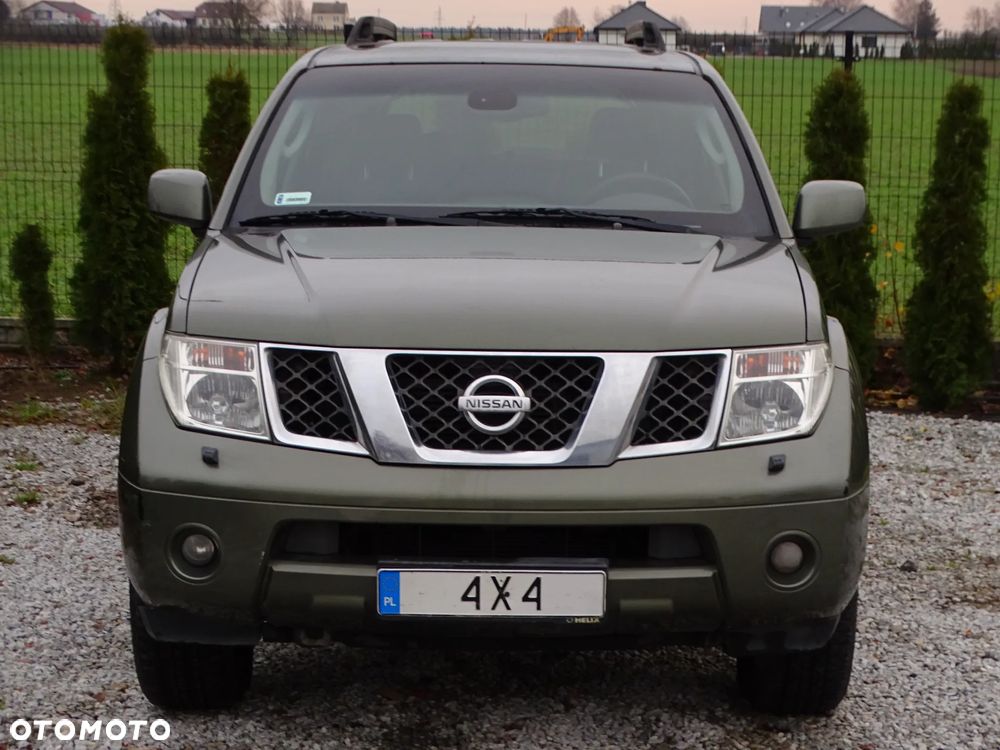Nissan Pathfinder 2.5 DCi Elegance + - 26