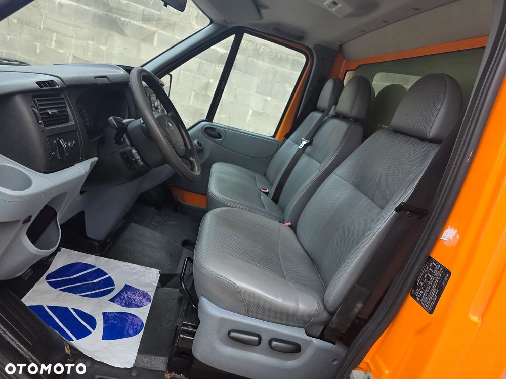Ford Transit - 10