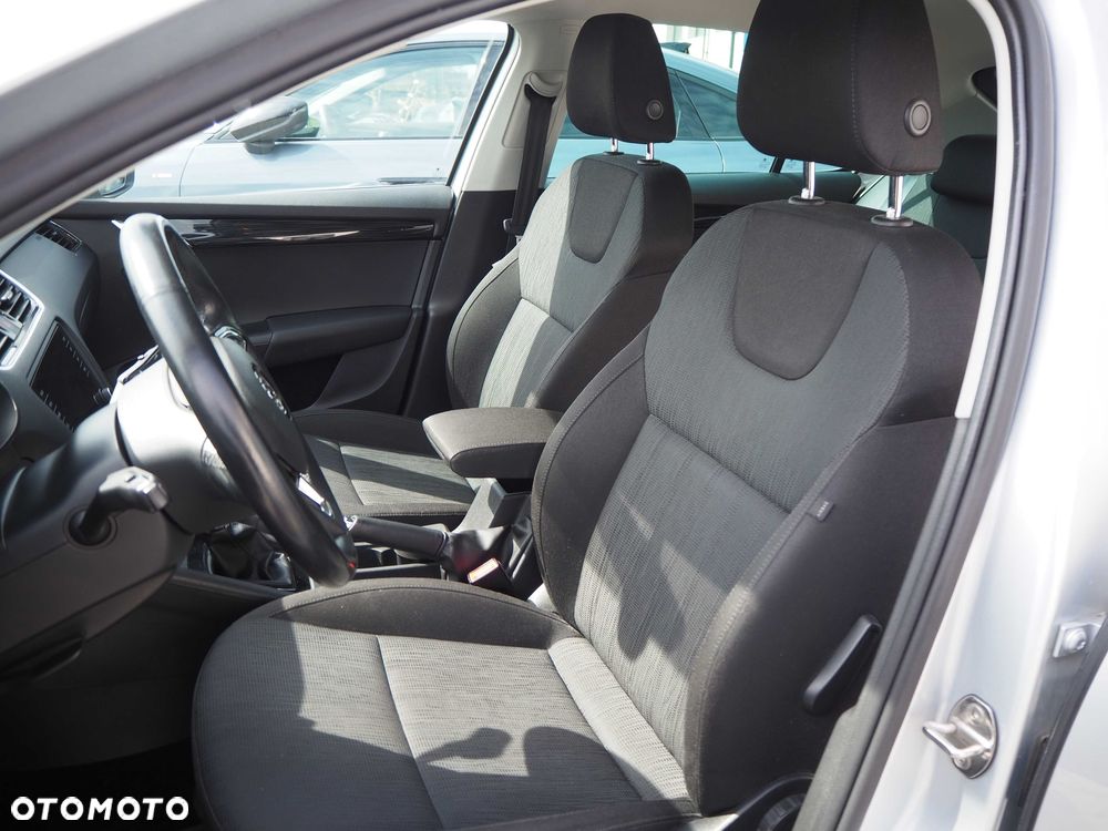 Skoda Octavia - 8