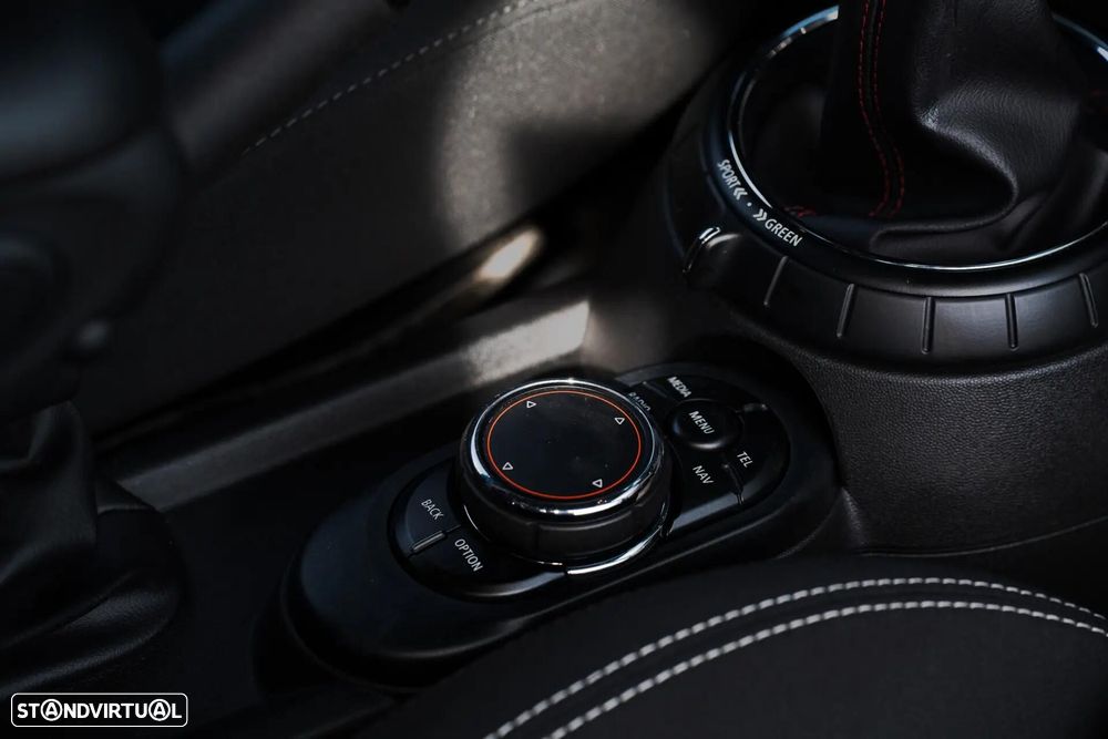 MINI 3 Portas Cooper SD - 13