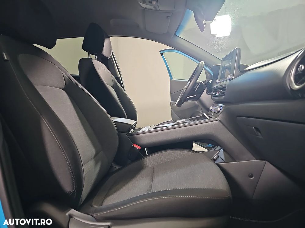 Hyundai KONA - 12