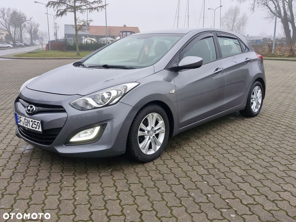 Hyundai i30 1.6 CRDi BlueDrive Premium - 26