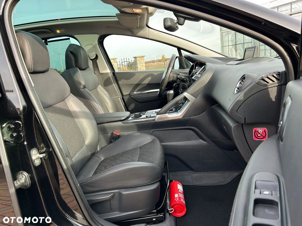 Peugeot 3008 1.6 BlueHDi Allure S&S EAT6 - 18