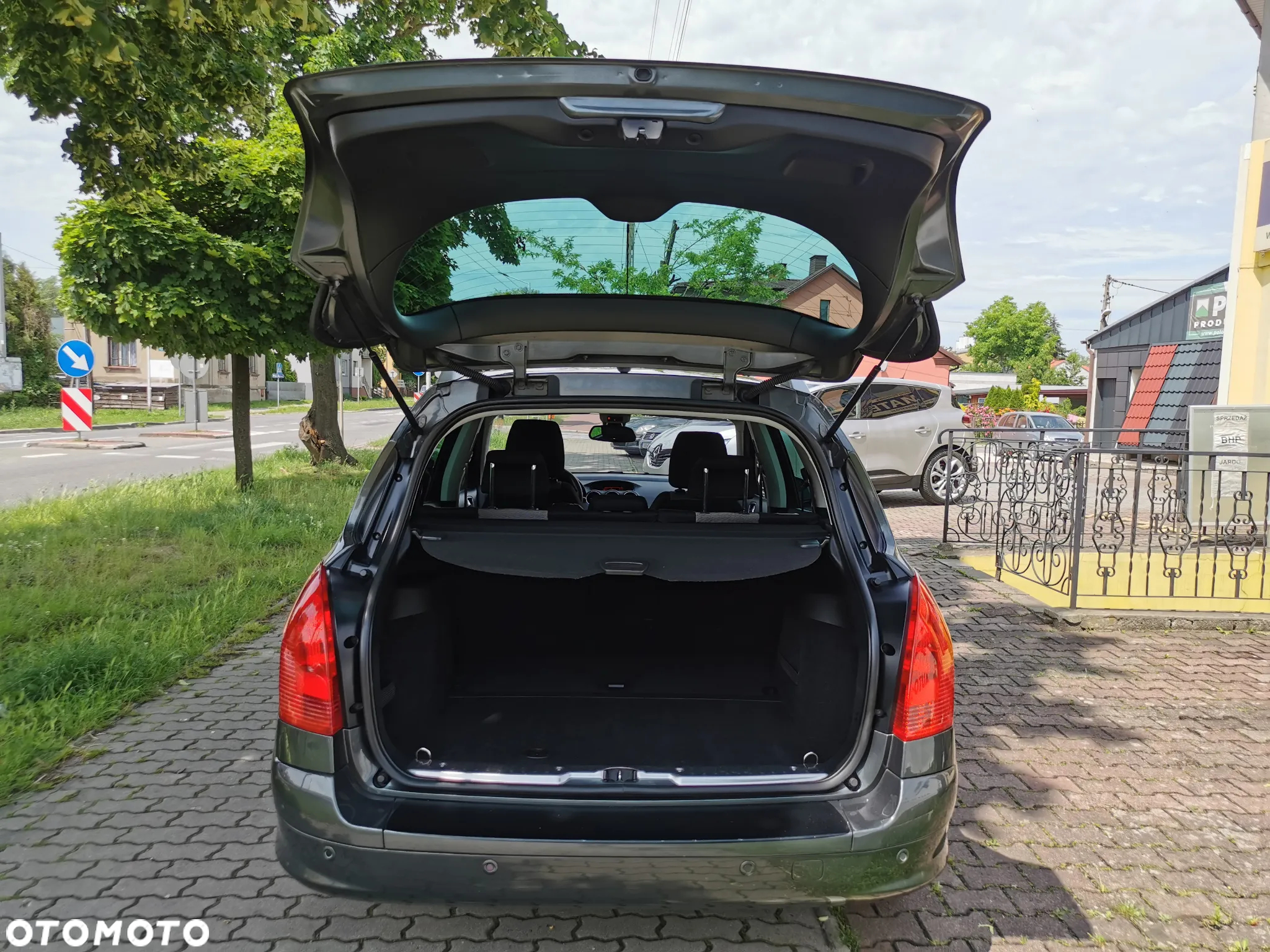 Peugeot 308 SW e-HDi FAP 110 Stop&Start Family - 28