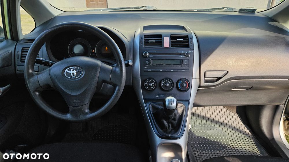 Toyota Auris 1.4 D-4D Luna - 14