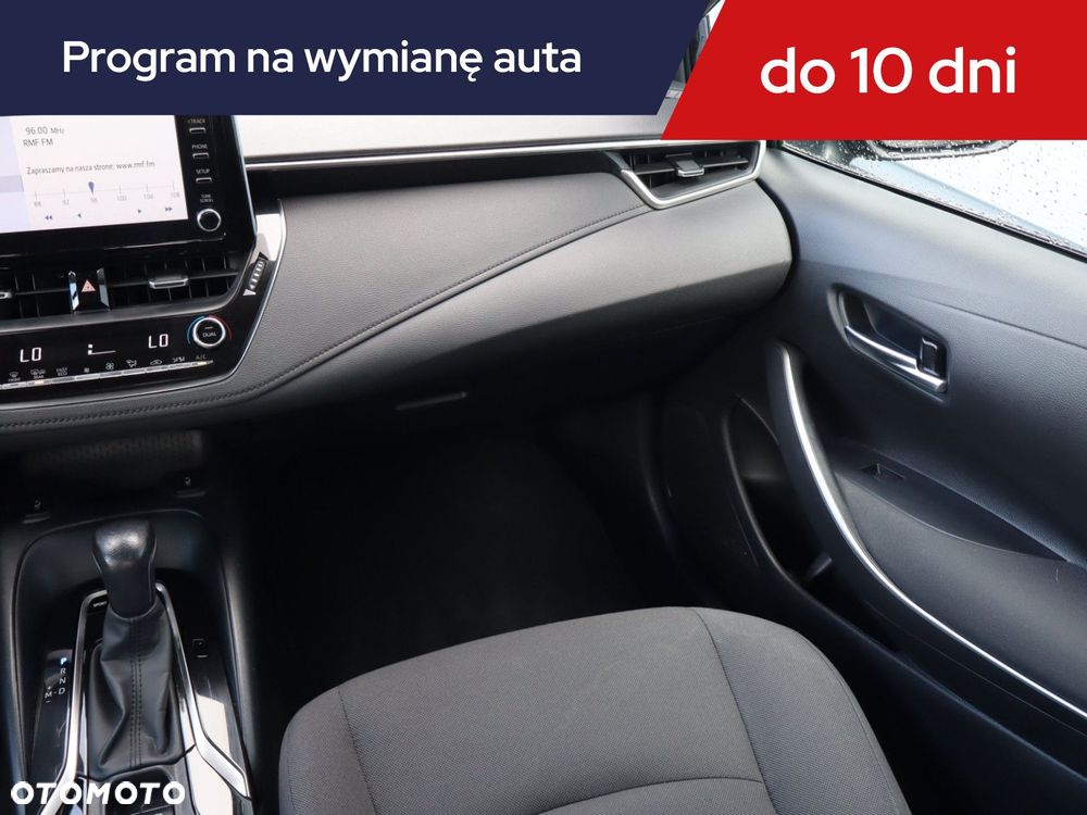 Toyota Corolla - 10
