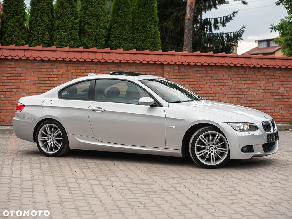BMW Seria 3 325i xDrive M Sport Edition - 3