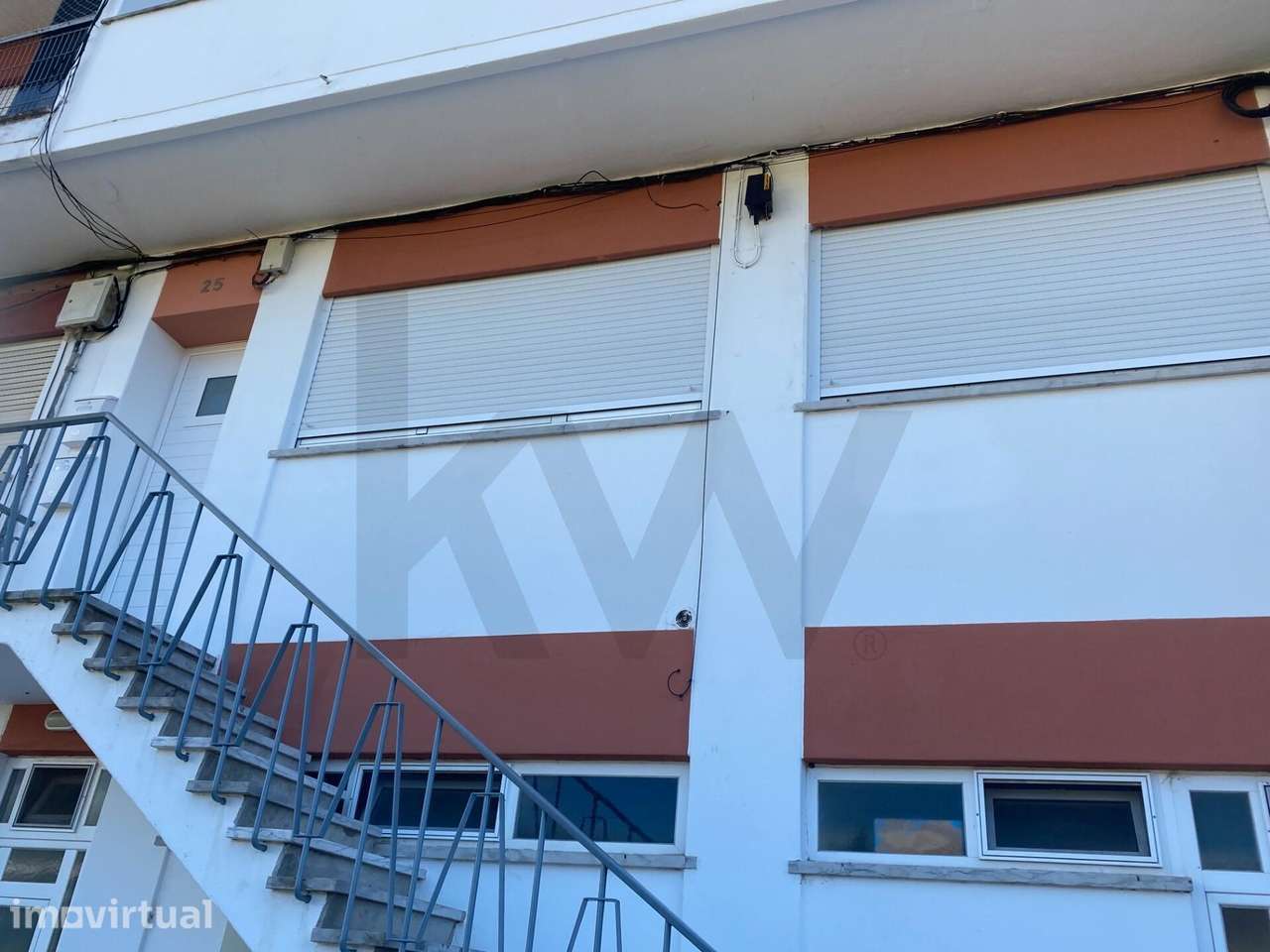 T2 RENOVADO COM GRANDE LOGRADOURO | BARCARENA | OEIRAS - Grande imagem: 2/19