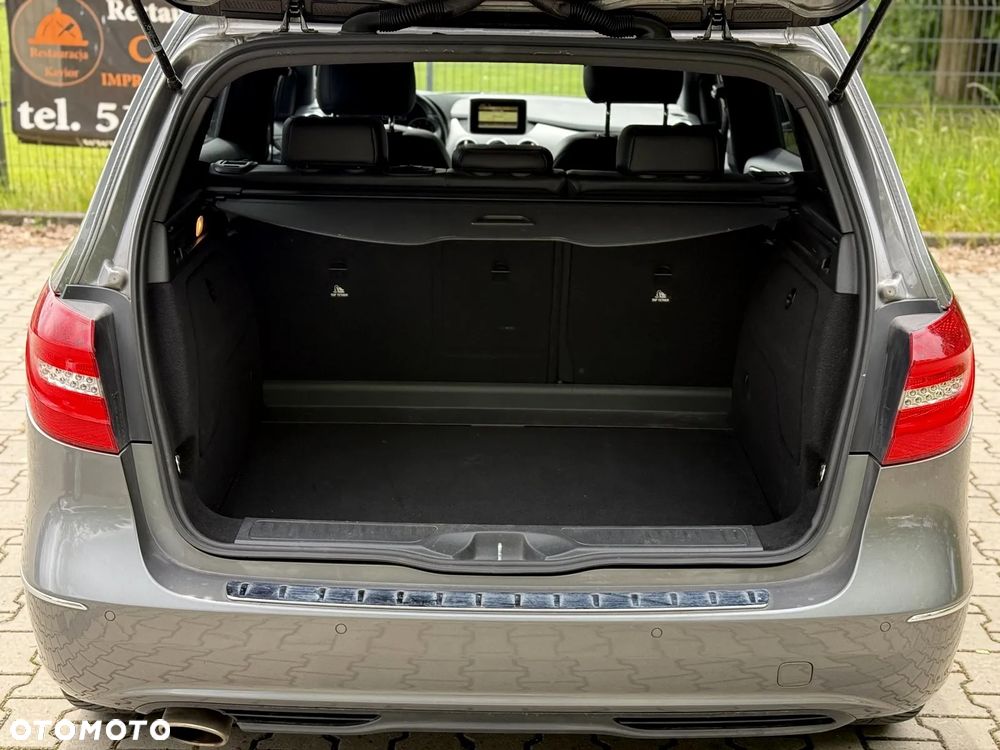 Mercedes-Benz Klasa B 180 BlueEFFICIENCY Edition 1 - 28