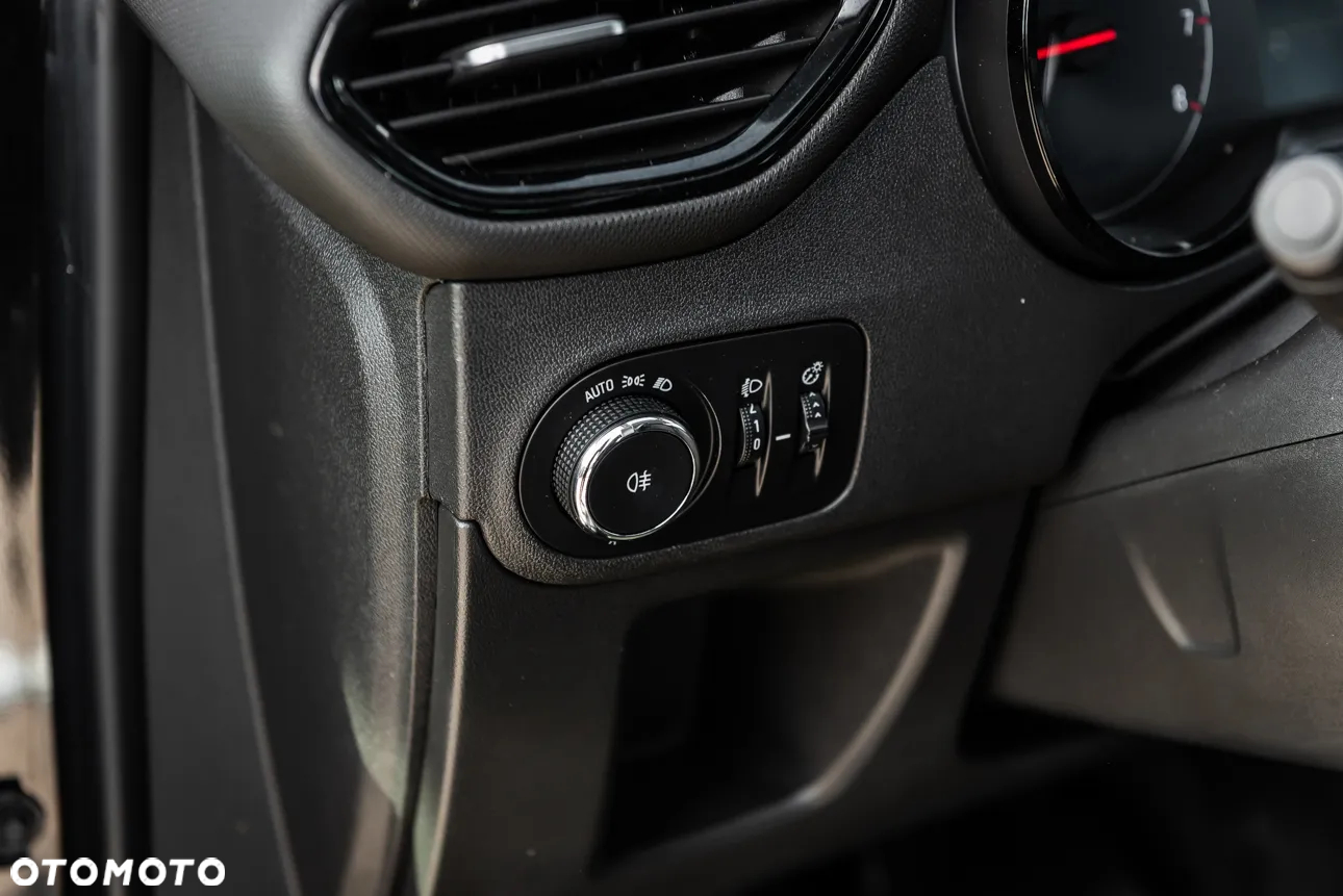 Opel Crossland X - 17