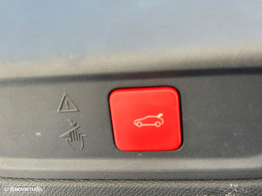Peugeot 408 1.6 Hybrid GT e-EAT8 - 12