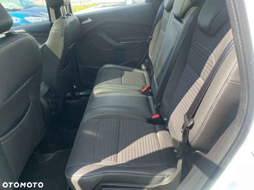 Ford Kuga 2.0 TDCi 4x2 Titanium - 20