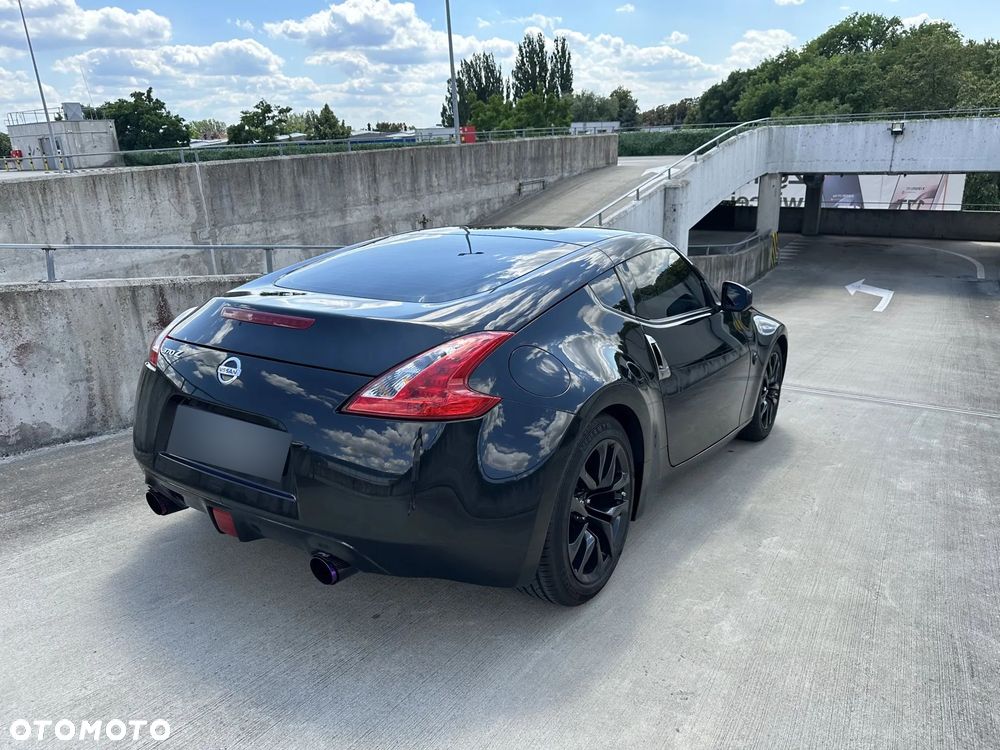 Nissan 370 Z Black Edition - 14