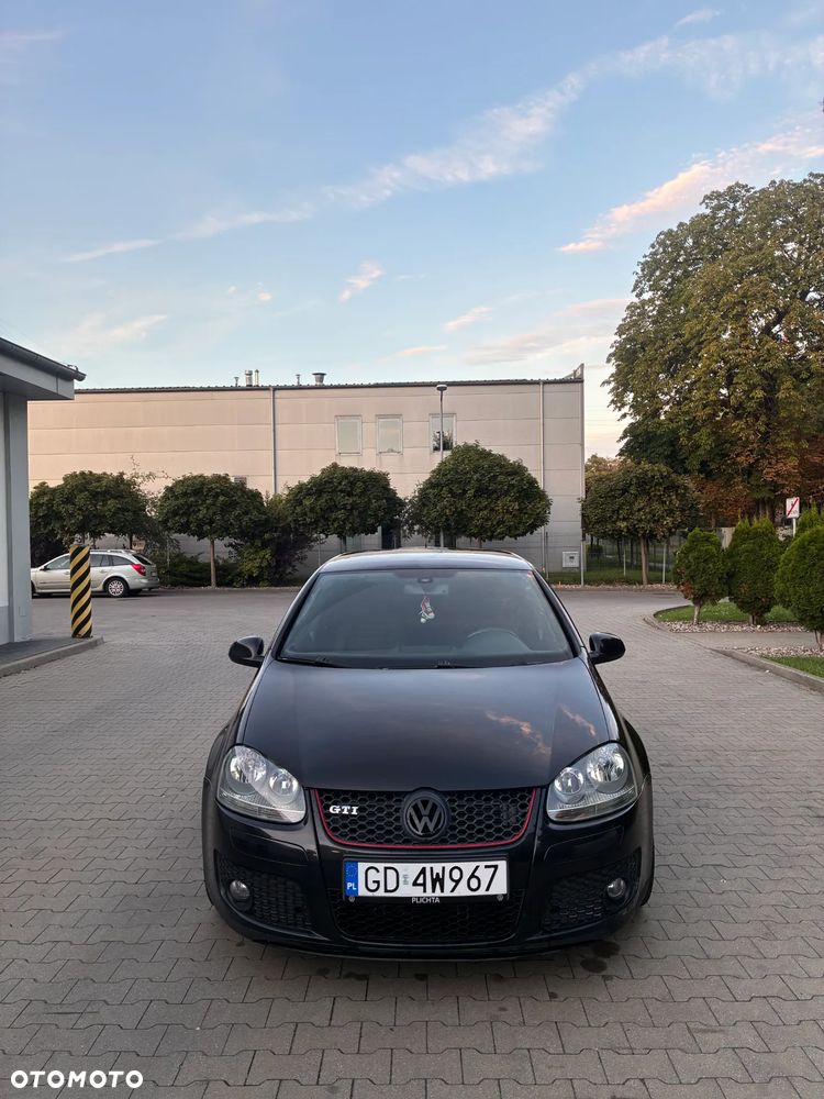 Volkswagen Golf 2.0 TSI GTI - 1