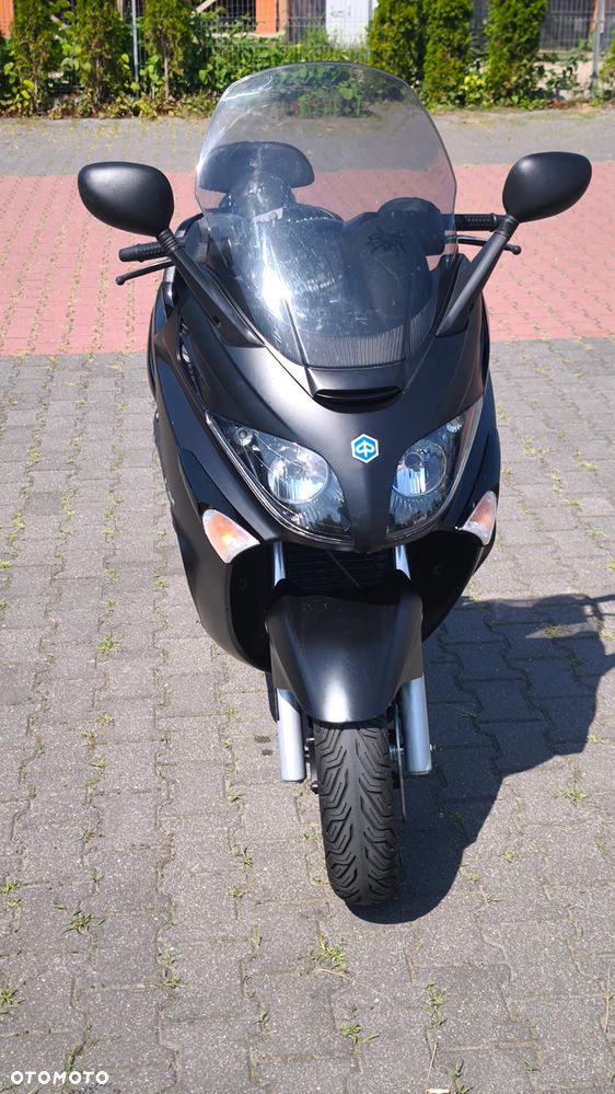 Piaggio Xevo - 1