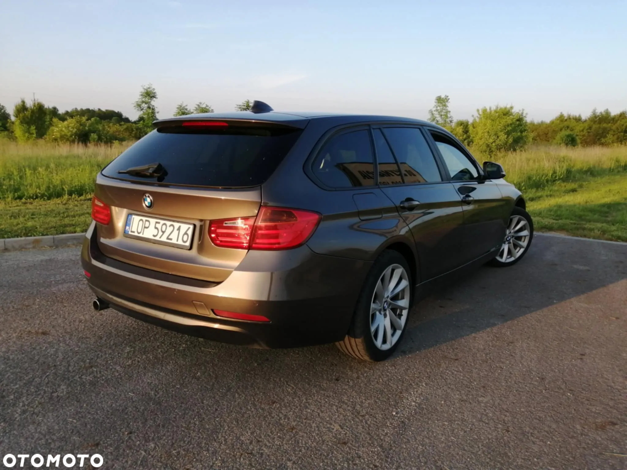 BMW Seria 3 318d - 4