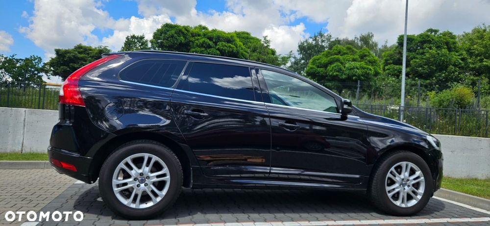 Volvo XC 60 D4 AWD Momentum - 11
