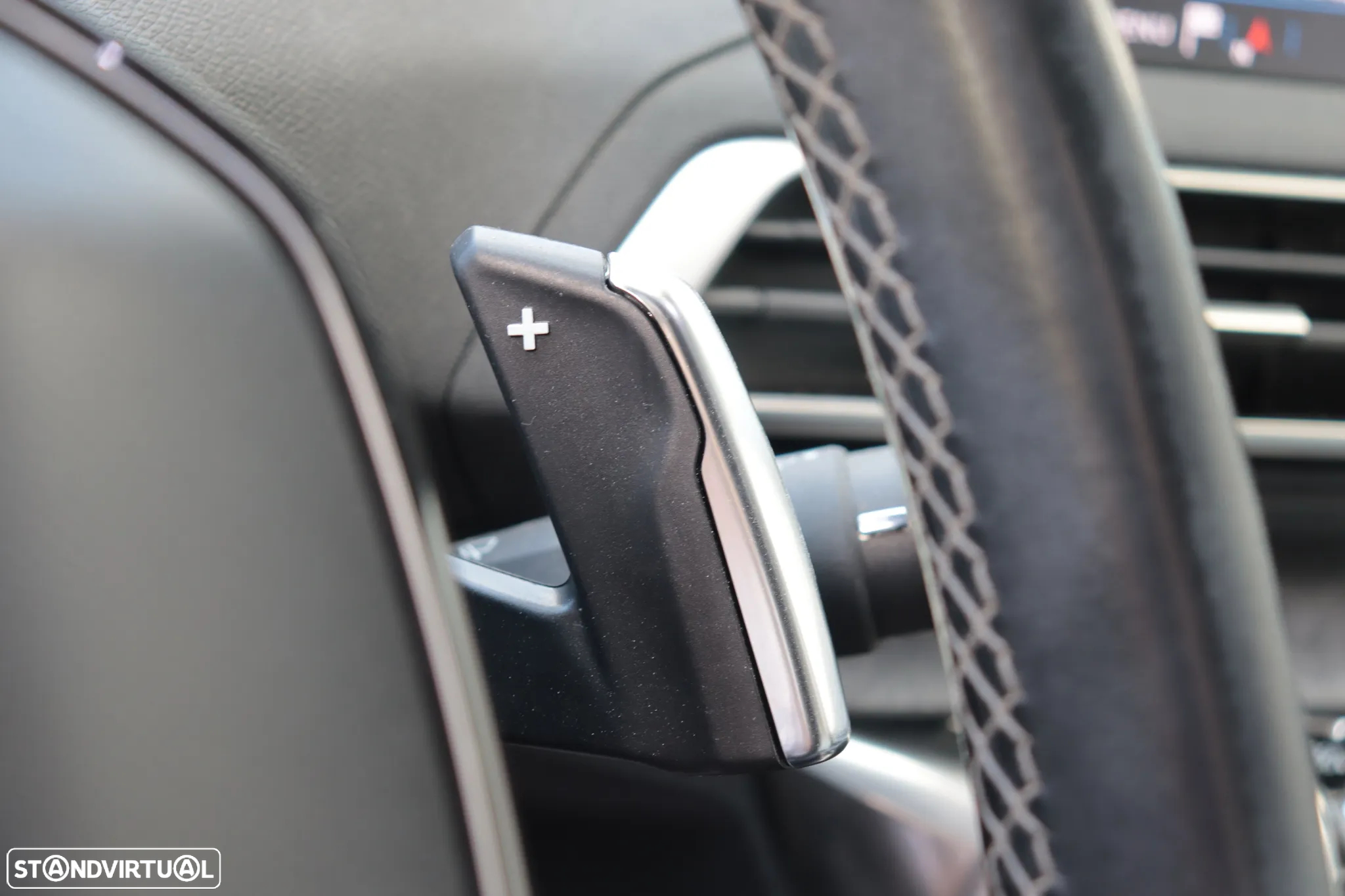 Peugeot 5008 1.2 PureTech Allure EAT8 - 28