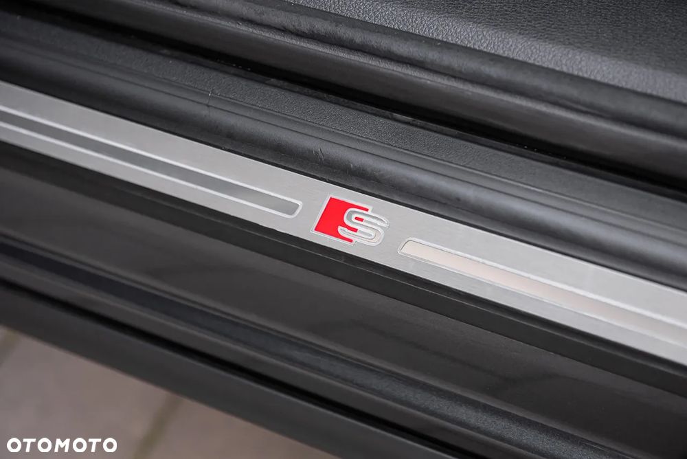 Audi Q5 Sportback 40 TDI quattro S tronic S line - 37