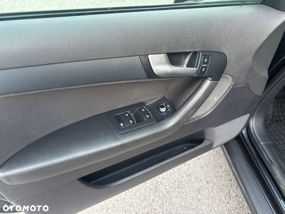 Audi A3 Sportback 1.6 TDI Ambition - 24
