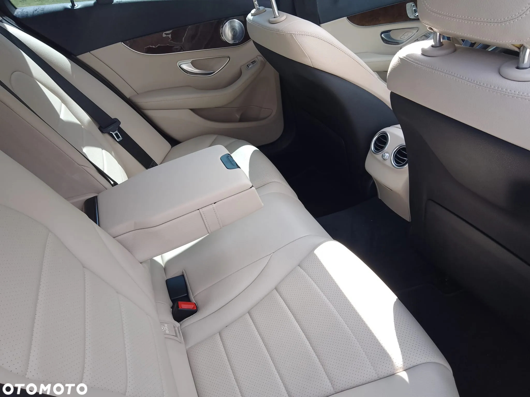 Mercedes-Benz Klasa C 300 9G-TRONIC AMG Line - 25