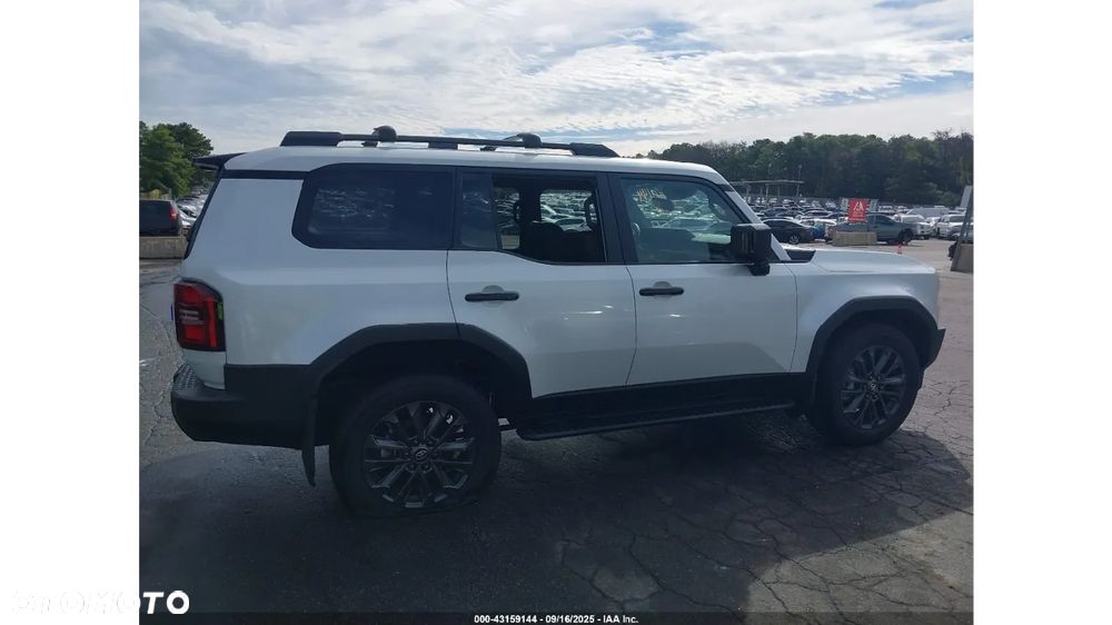Toyota Land Cruiser - 4