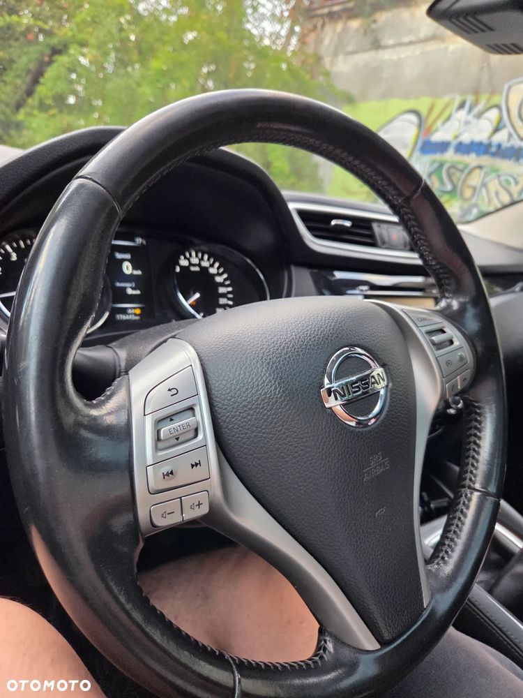 Nissan Qashqai - 14
