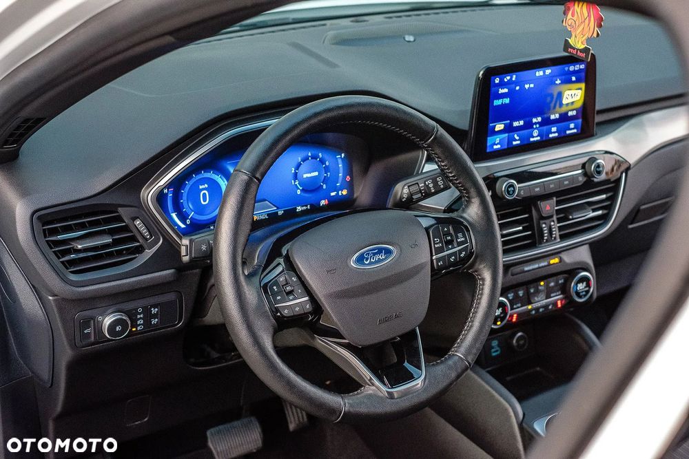 Ford Kuga - 22