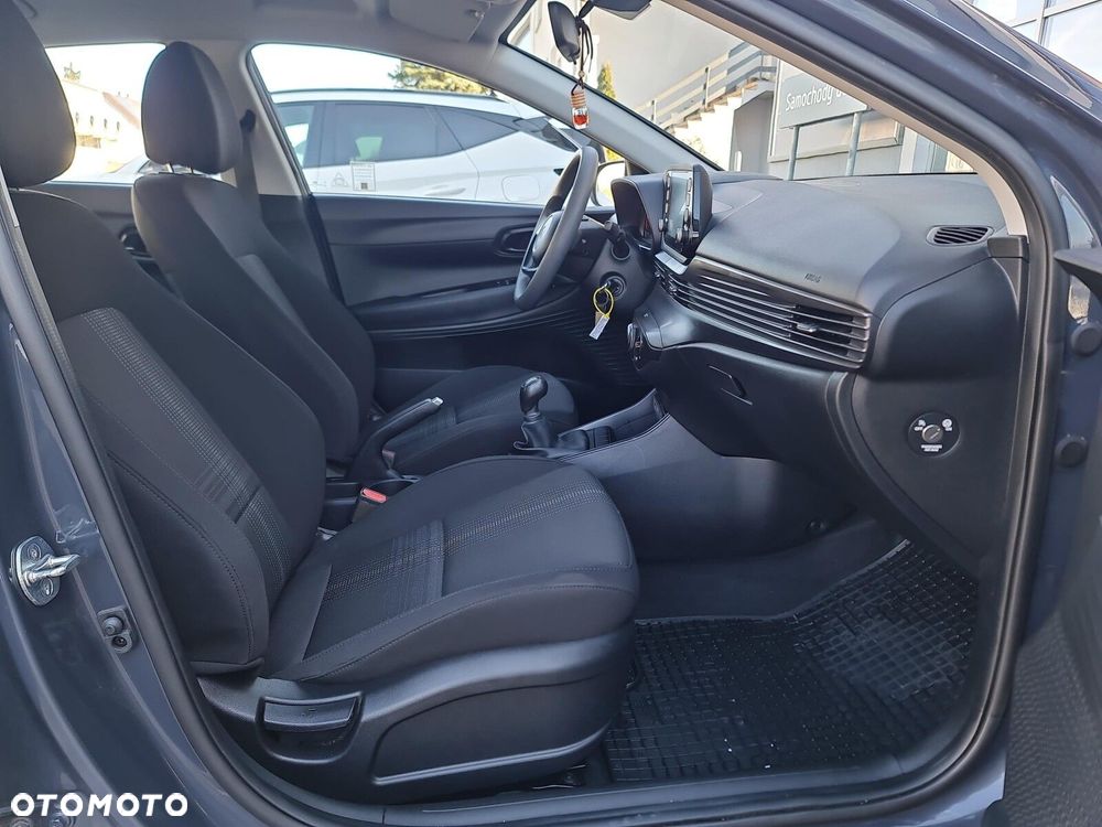 Hyundai i20 1.2 Pure - 26