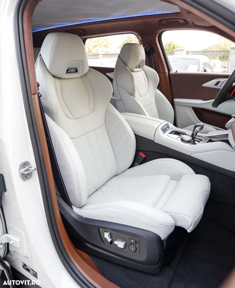 BMW XM 50e - 18