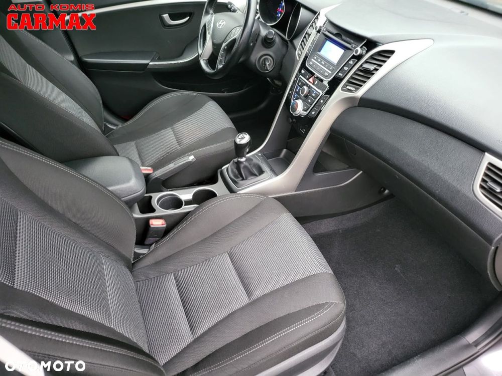 Hyundai i30 1.6 Style - 29