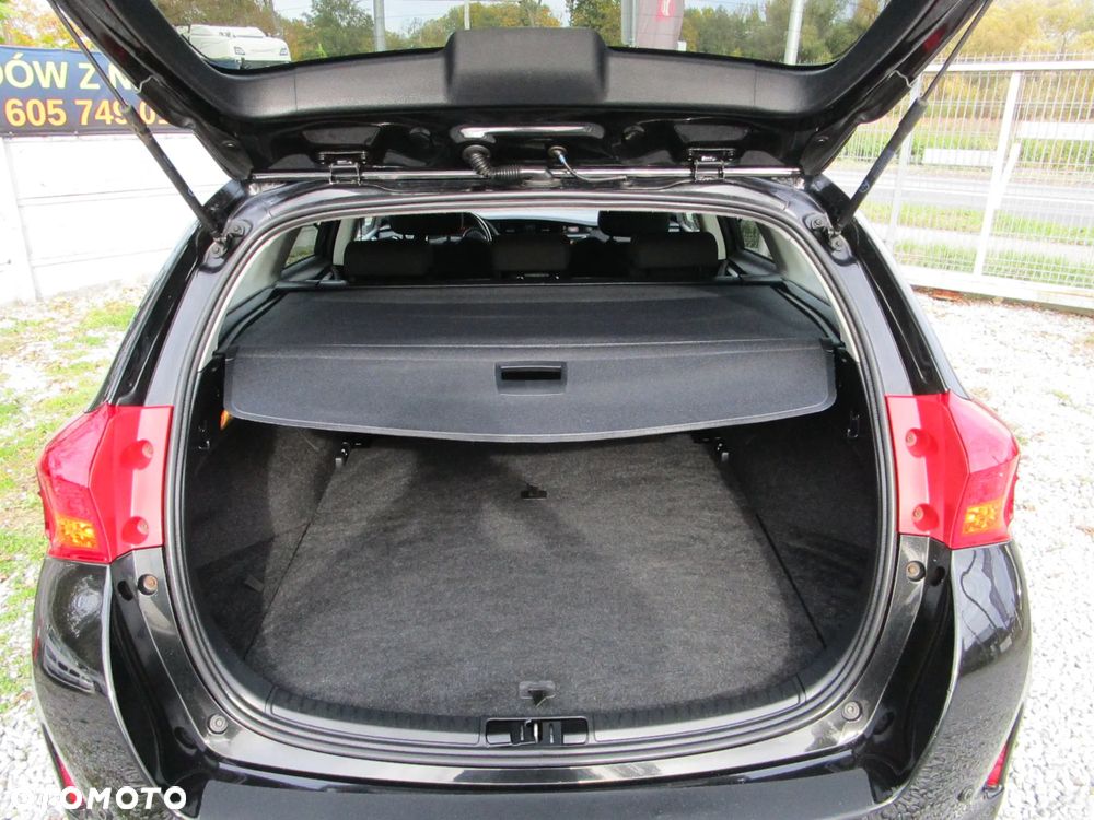 Toyota Auris - 28