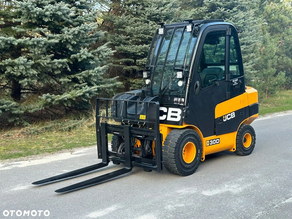JCB TELETRUK TLT30D - 3