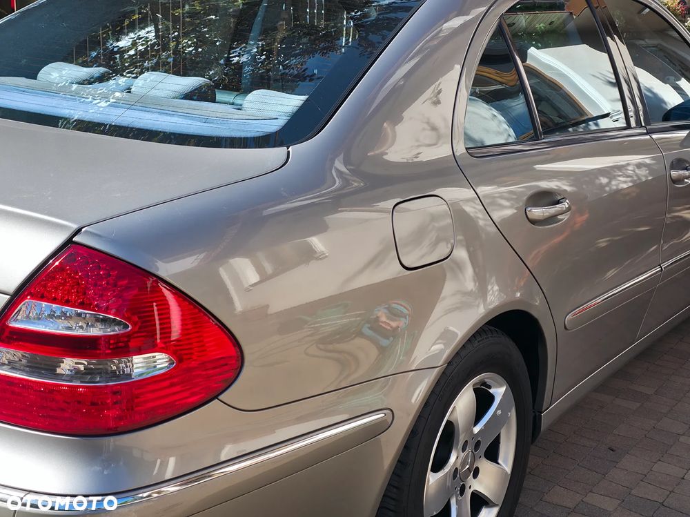 Mercedes-Benz Klasa E 320 Avantgarde - 17