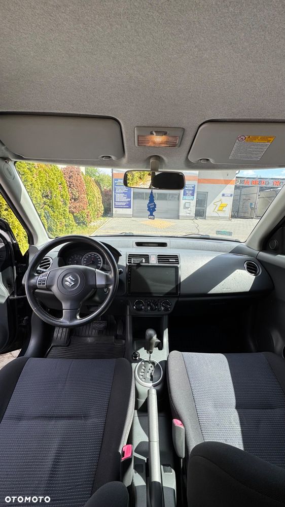 Suzuki Swift - 6