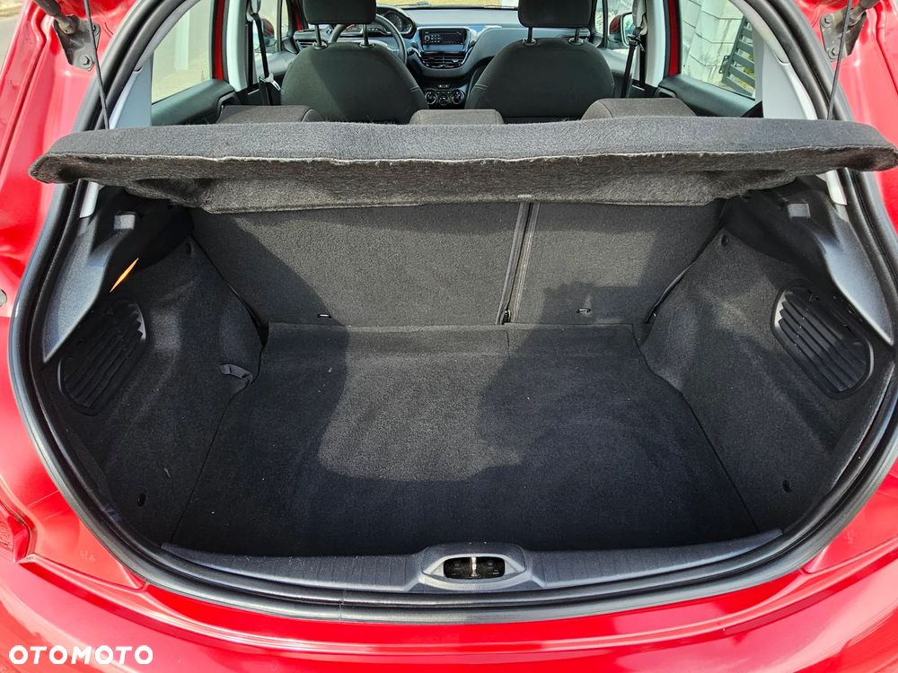 Peugeot 208 1.2 PureTech Active - 12