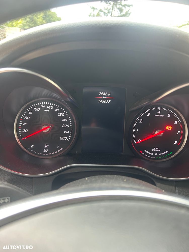Mercedes-Benz GLC 350 e 4Matic 7G-TRONIC AMG Line - 8