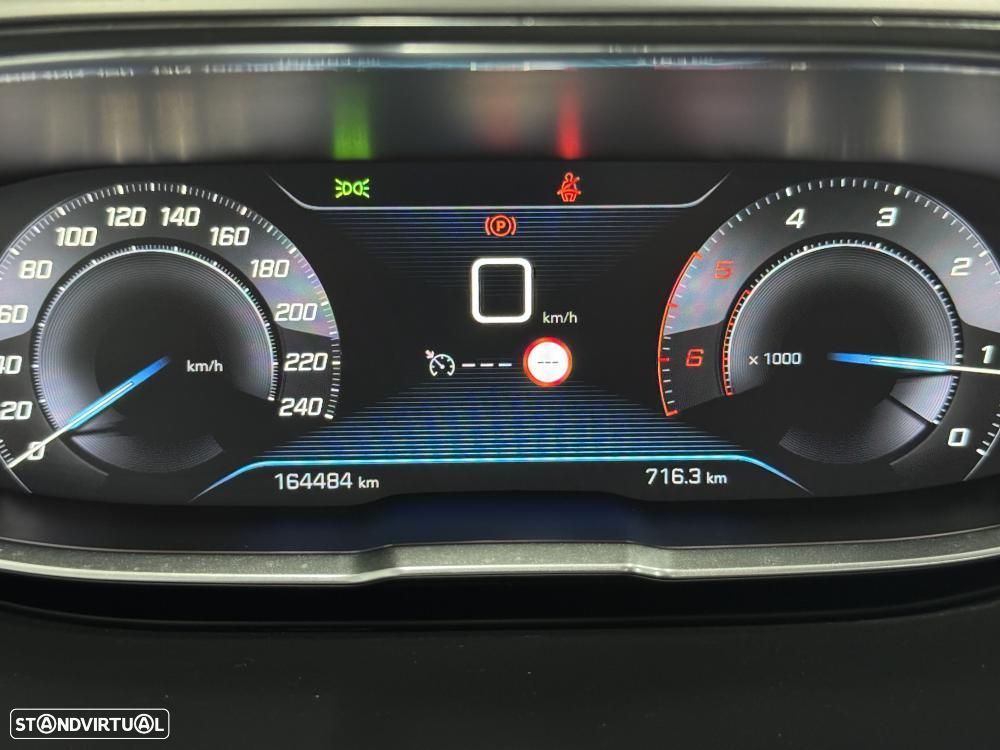 Peugeot 5008 1.6 HDi Allure J18 - 30