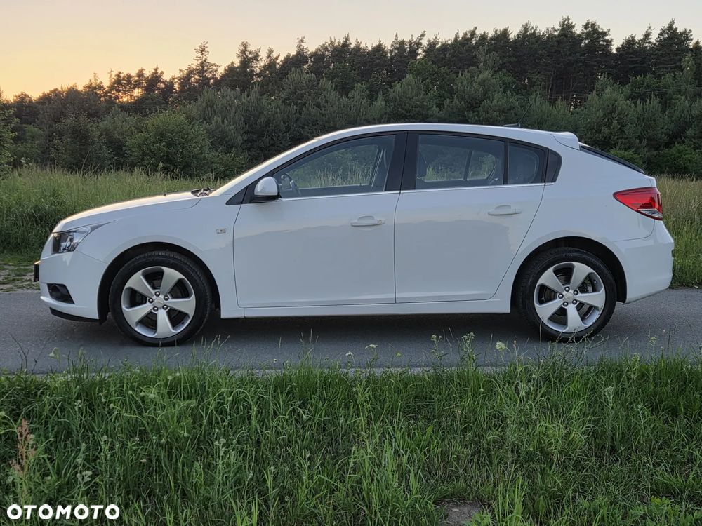 Chevrolet Cruze 1.8 LTZ+ - 4
