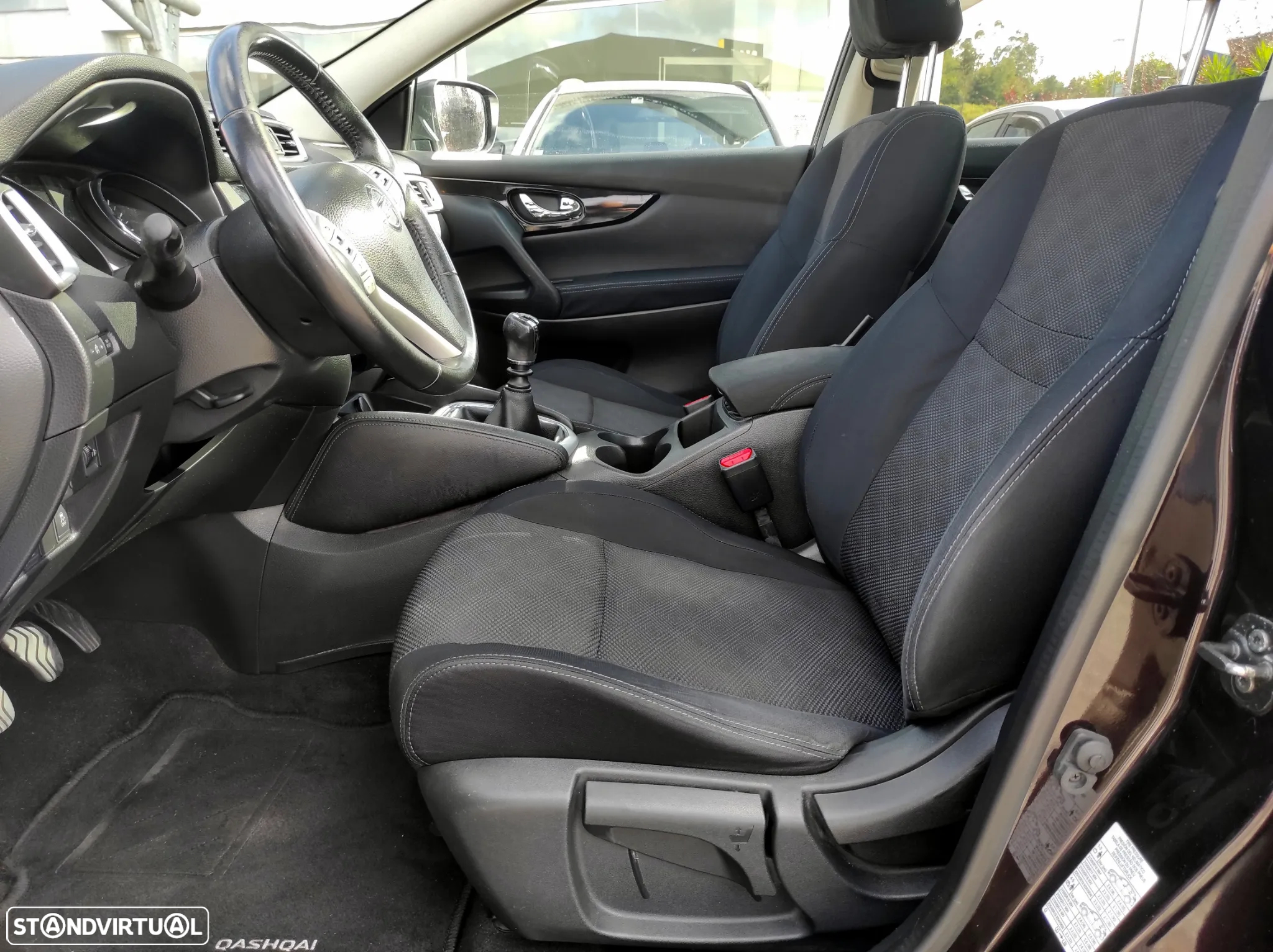 Nissan Qashqai 1.5 dCi N-Connecta 18 - 7