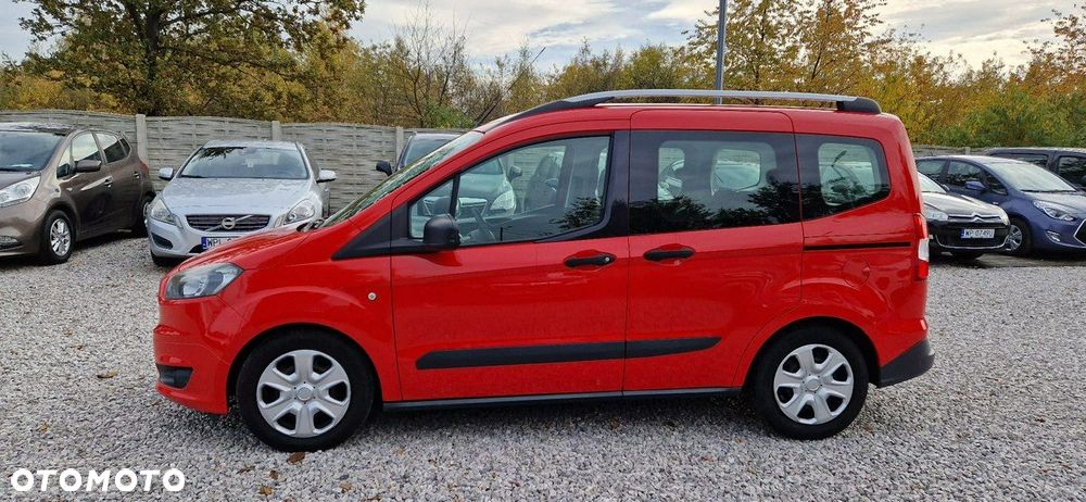 Ford Tourneo Courier - 5