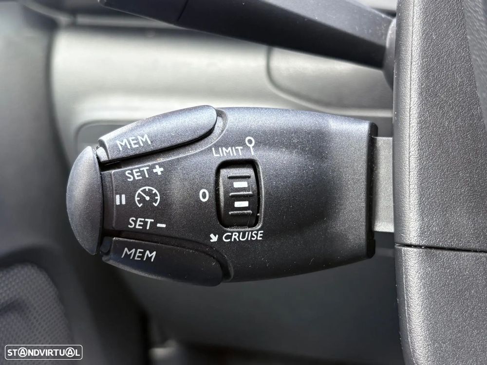 Citroën C3 1.2 PureTech C-Series - 38