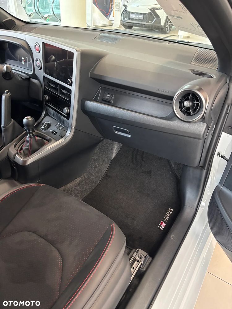 Toyota GR Yaris 1.6 Aero Performance - 27