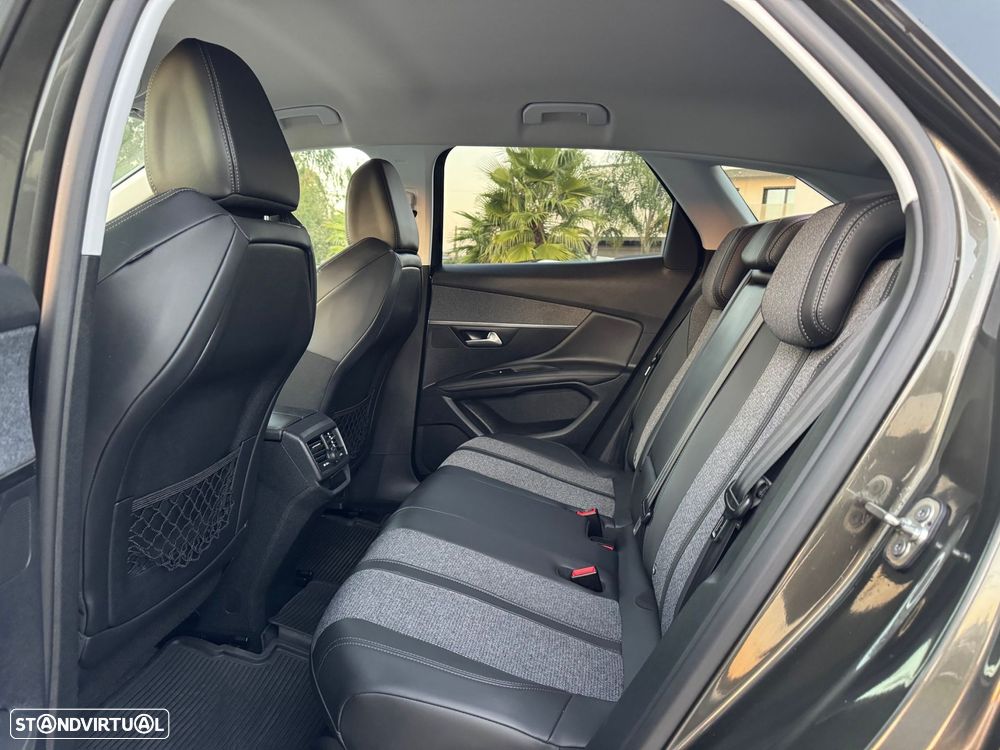 Peugeot 3008 1.6 BlueHDi Allure - 24